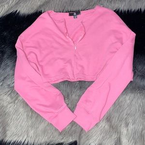 Pink crop sweater 💓
